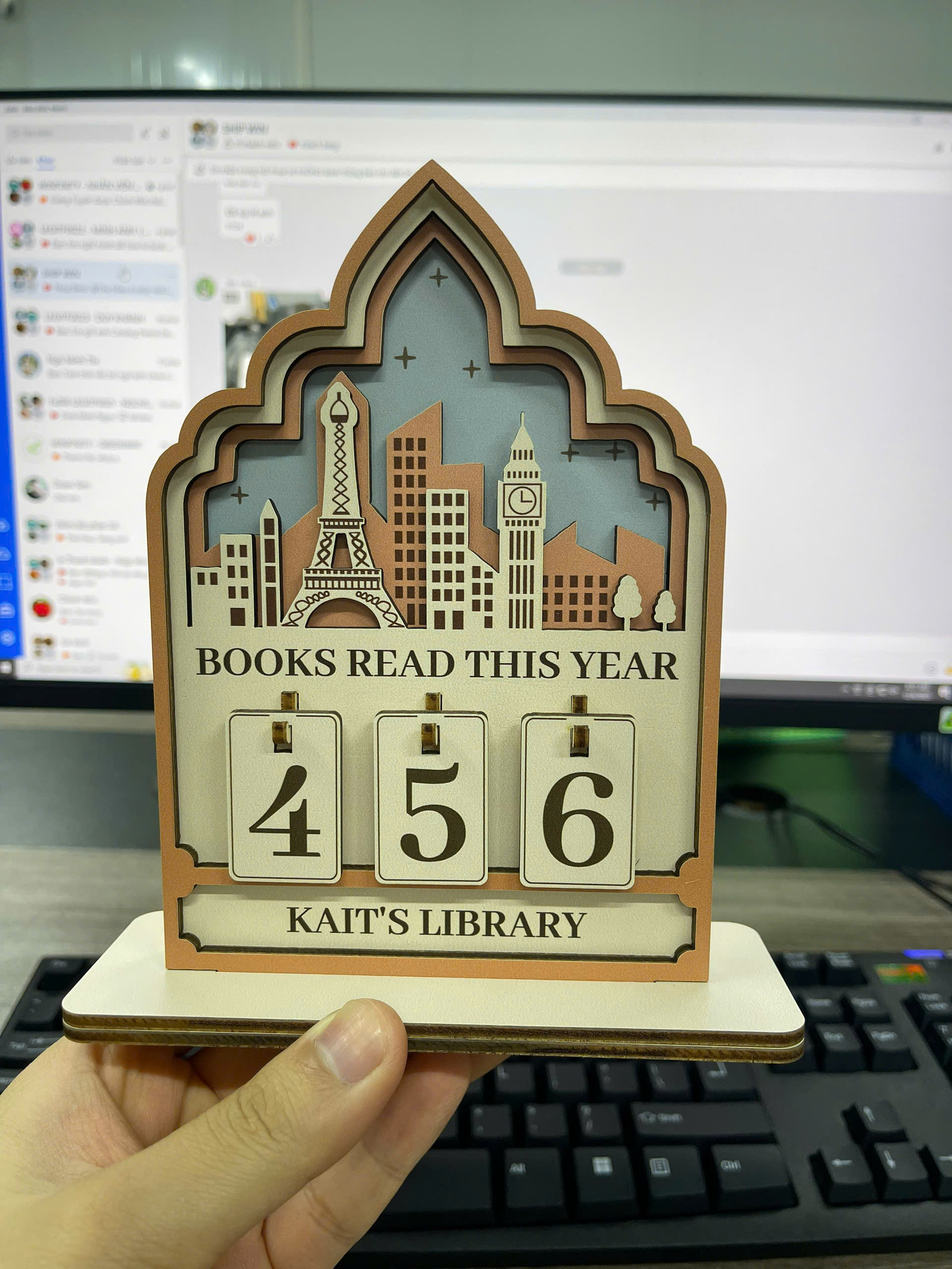 Custom Shape Book Tracker ( 4L)